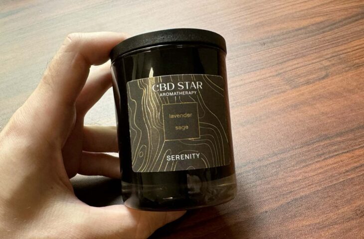 CBDStar svíčka SERENITY – když levandule, šalvěj a CBD vytvoří dokonalý klid? RECENZE