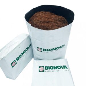 BioNova Open Top Coco Bag 12 l, dehydrovaný kokos s květináčem