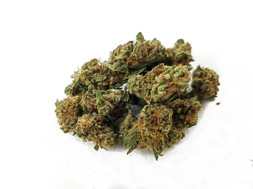 CBD Konopný květ White widow 17% CBD Váha: 100 g